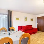 Karle Апартаменты *